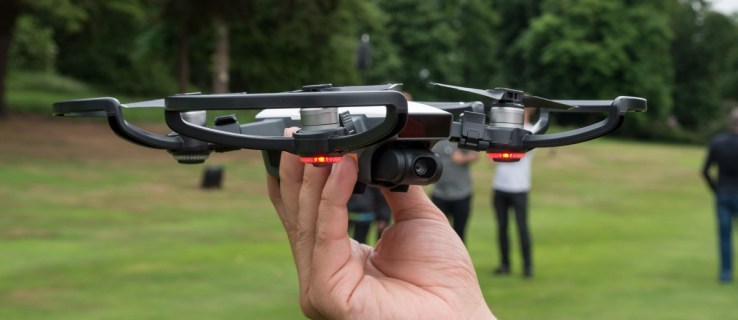 Obtenga £ 70 de descuento en el dron compacto DJI Spark increíblemente divertido para el Black Friday